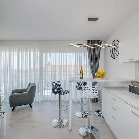 Apartamento Luxury Apart, Beach, Swimming Pool, Okrug, Trogir