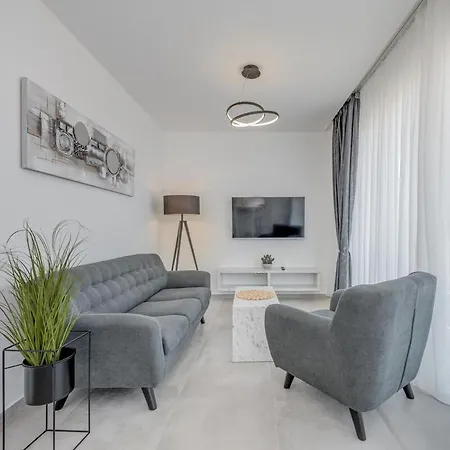 Apartamento Luxury Apart, Beach, Swimming Pool, Okrug,