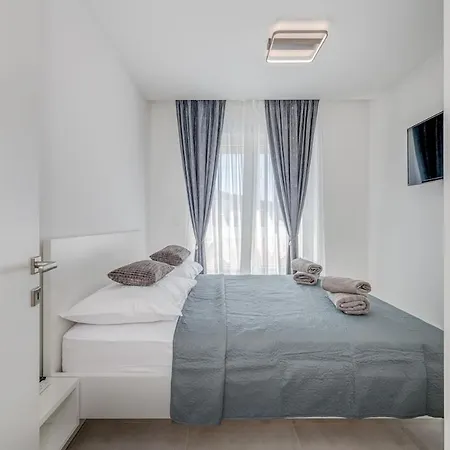 Luxury Apart, Beach, Swimming Pool, Okrug, * Trogir