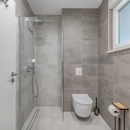 Luxury Apart, Beach, Swimming Pool, Okrug, Trogir