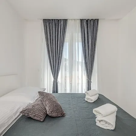 Luxury Apart, Beach, Swimming Pool, Okrug, Apartamento *