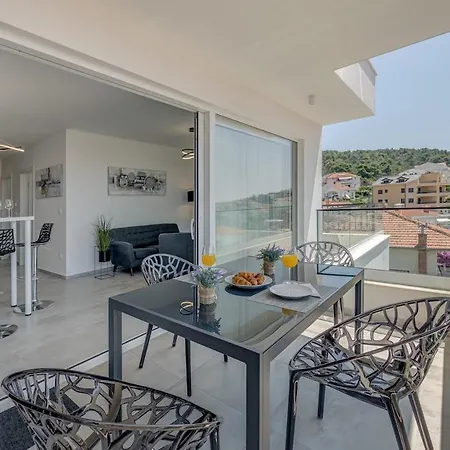 Luxury Apart, Beach, Swimming Pool, Okrug, * Trogir