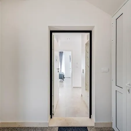 Apartamento Luxury Apart, Beach, Swimming Pool, Okrug,